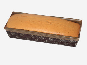 Puszyste ciasto biszkoptowo – tłuszczowe o wilgotnym miękiszu i maślanym aromacie.